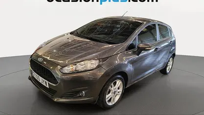 Usado Ford Fiesta Trend 82 CV (60 kW) 2017 Negro Utilitario