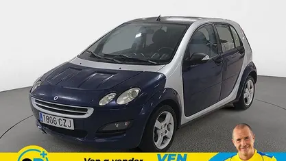 Usado Smart ForFour Passion 95 CV (69 kW) 2004 Azul Utilitario
