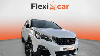 Usado Peugeot 5008 Allure 130 CV (95 kW) 2020