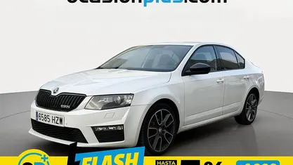 Usado Skoda Octavia RS 184 CV (135 kW) 2014 Blanco Berlina