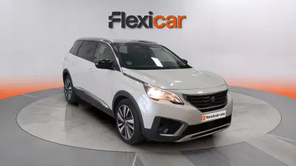 Usado Peugeot 5008 Allure 131 CV (96 kW) 2019 Blanco SUV