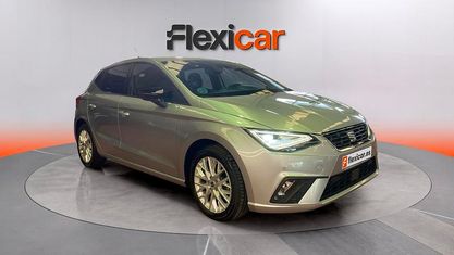 Usado Seat Ibiza FR 110 CV (80 kW) 2023 Gris Utilitario