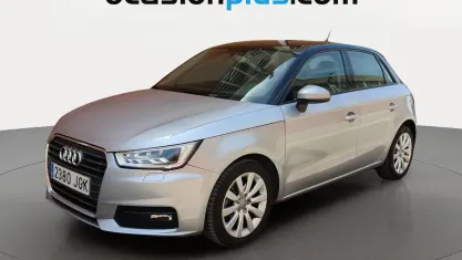 Usado Audi A1 Sportback Attraction 116 CV (85 kW) 2015 Gris plata Utilitario