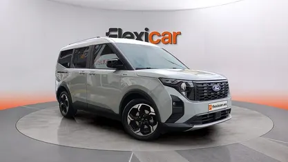 Usado Ford Tourneo Courier Titanium 125 CV (91 kW) 2024 Monovolumen