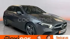 Gris / plata Usado 2021 Mercedes A200 Berlina | 27.990 € (Precio justo)