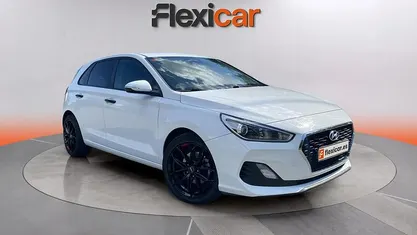 Usado Hyundai i30 GO! 120 CV (88 kW) 2018 Blanco Utilitario