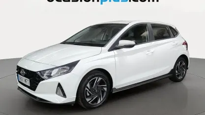 Usado Hyundai i20 101 CV (74 kW) 2023 Blanco Utilitario