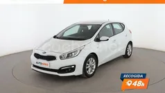 Usado 2017 Kia Ceed Berlina | 9899 € (Super precio)