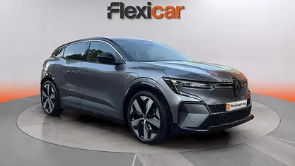 Usado Renault Megane E-Tech Techno 160 kW (218 CV) 2023 Gris Berlina