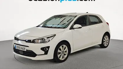 Usado Kia Rio 100 CV (73 kW) 2023 Blanco Utilitario