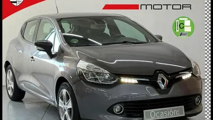 Gris / plata Usado 2014 Renault Clio IV Berlina | 8990 € (Precio justo)