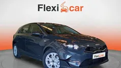 Usado 2023 Kia Ceed Berlina | 15.270 € (Super precio)
