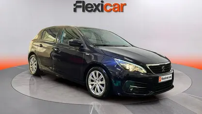 Usado Peugeot 308 Access 131 CV (96 kW) 2020 Azul Utilitario