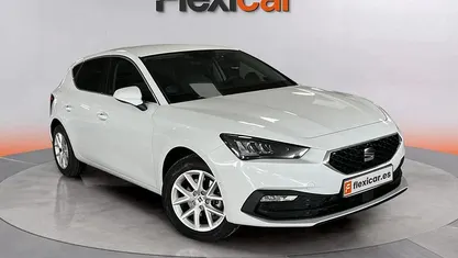 Blanco Usado 2025 Seat Leon FR Berlina | 22.990 € (Buen precio)