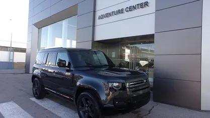 Usado Land Rover Defender SE Dynamic 250 HP (183 kW) 2025 SUV