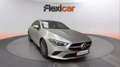 Usado Mercedes CLA220 190 CV (139 kW) 2021 Gris Coupe
