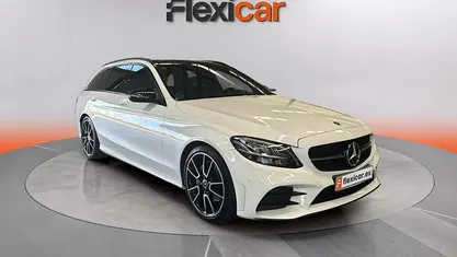 Usado Mercedes C220 194 CV (142 kW) 2021 Blanco Familiar