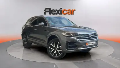 Usado VW Touareg R-line 286 CV (210 kW) 2022 Gris SUV