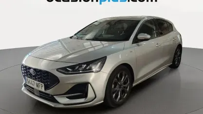 Usado Ford Focus ST-Line X 125 CV (91 kW) 2023 Gris plata Utilitario