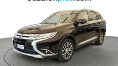 Negro Usado 2019 Mitsubishi Outlander Motion SUV | 18.628 € (Precio justo)