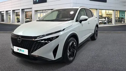 Blanco Usado 2024 Nissan Qashqai N-Connecta SUV | 25.900 € (Precio justo)