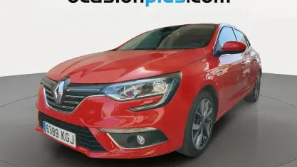 Usado Renault Mégane Zen 110 CV (80 kW) 2017 Rojo Utilitario