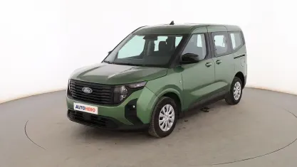 Usado Ford Tourneo Courier Trend 125 CV (91 kW) 2024 Verde Monovolumen