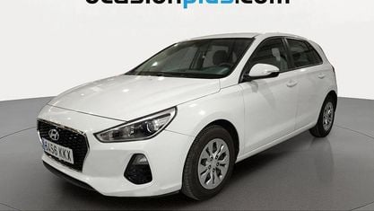Käytetty Hyundai i30 120 HP (88 kW) 2018 Valkoinen Viistoperä