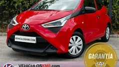 Usado 2022 Toyota Aygo X-play Utilitario | 10.900 € (Buen precio)