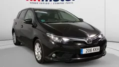 Usado 2018 Toyota Auris Business Edition Berlina | 12.790 € (Precio justo)