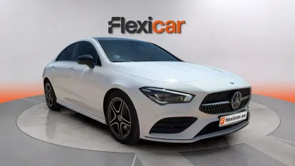 Usado Mercedes CLA200 150 CV (110 kW) 2022 Blanco Coupe