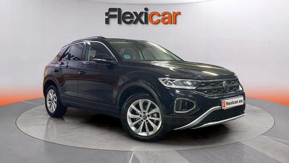 Usado VW T-Roc Life 110 CV (80 kW) 2023 Negro SUV