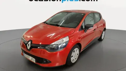 Käytetty Renault Clio IV Business 75 HP (55 kW) 2015 Punainen Viistoperä