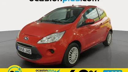 Usado Ford Ka Trend+ 69 CV (50 kW) 2015 Rojo Utilitario