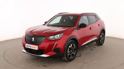 Usado Peugeot 2008 Allure 101 CV (74 kW) 2023 Rojo SUV