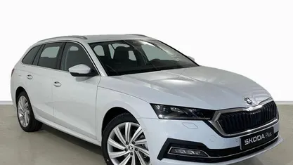 Usado 2024 Skoda Octavia Style Familiar | 29.490 € (Precio justo)