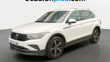 Usado VW Tiguan Life 131 CV (96 kW) 2021 Blanco SUV