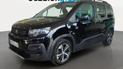 Usado Peugeot Rifter GT 131 CV (96 kW) 2020 Negro Monovolumen