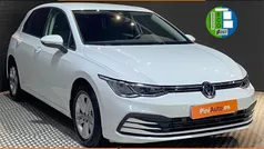 Blanco Usado 2023 VW Golf VIII Life Berlina | 22.500 € (Precio justo)