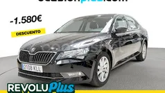 Negro Usado 2018 Skoda Superb Ambition Berlina | 17.390 € (Buen precio)
