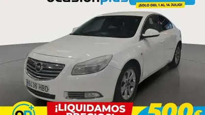 Usado Opel Insignia Edition 140 CV (102 kW) 2010 Blanco Berlina