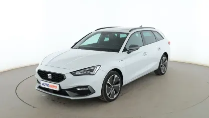Usado Seat Leon FR 204 CV (150 kW) 2021 Blanco Familiar