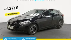 Negro Usado 2017 Volvo V40 Momentum Familiar | 13.990 € (Precio justo)