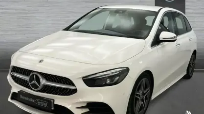 Usado Mercedes B200 AMG line 150 CV (110 kW) 2019 Blanco polar Utilitario