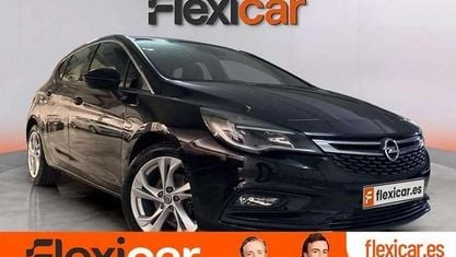 Usado Opel Astra Business 110 HP (80 kW) 2017 Castanho Citadino