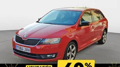 Rojo Usado 2016 Skoda Rapid Ambition Utilitario | 9850 € (Precio justo)