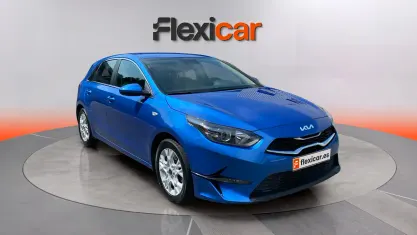Usado Kia Ceed 136 CV (100 kW) 2023 Blanco Utilitario