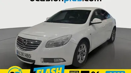 Usado Opel Insignia Edition 140 CV (102 kW) 2010 Blanco Berlina
