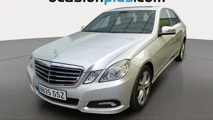 Gris plata Usado 2010 Mercedes E350 Avantgarde Berlina | 17.900 € (Precio justo)