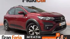 Rojo Usado 2022 Dacia Sandero Comfort Utilitario | 14.490 € (Precio justo)